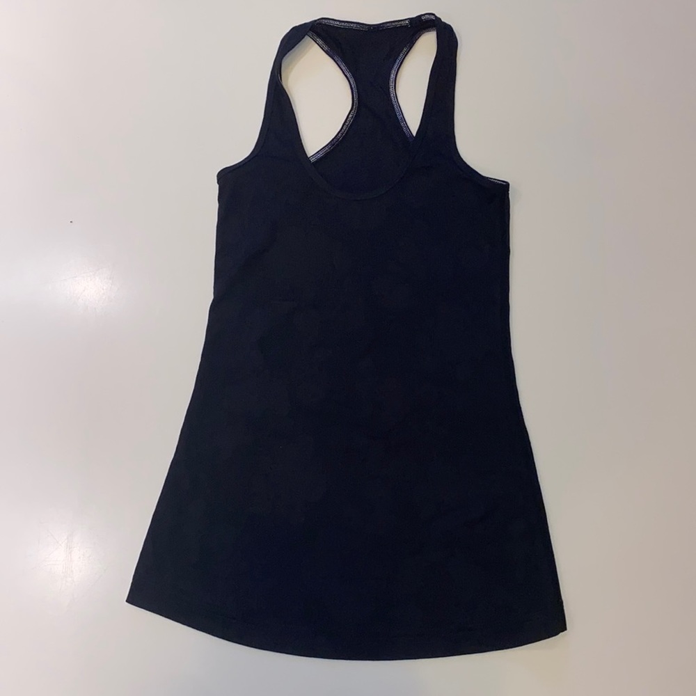 Black lululemon tank top
